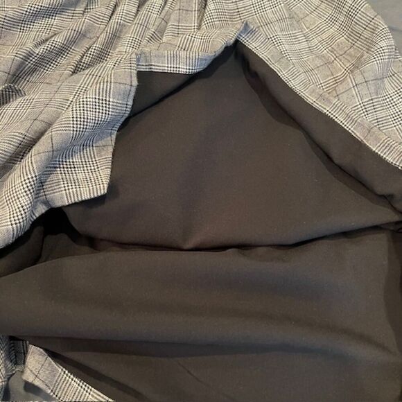 Slate & Willow Faux Wrap Black and White Plaid Skirt Side Zip Women's Size 4 - Picture 7 of 11